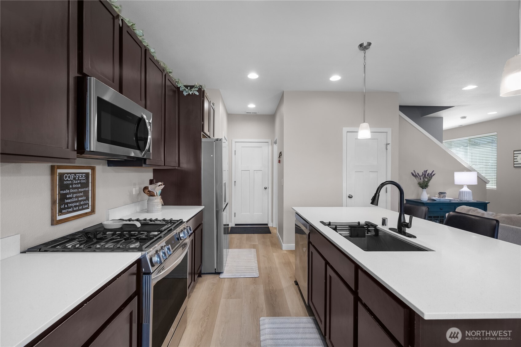 property viewer photo 2