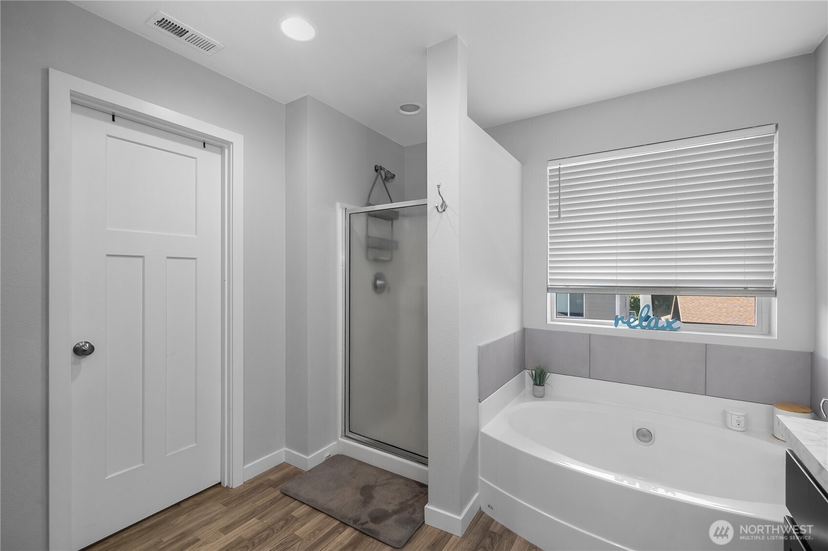 property viewer photo 8