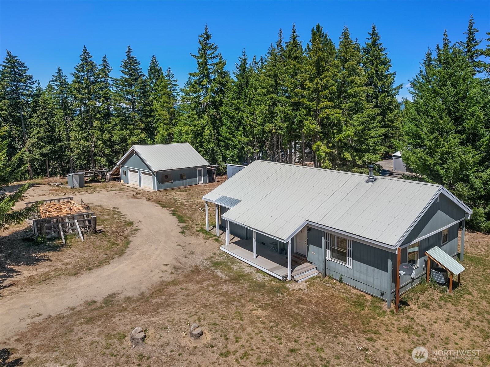 main property photo 14