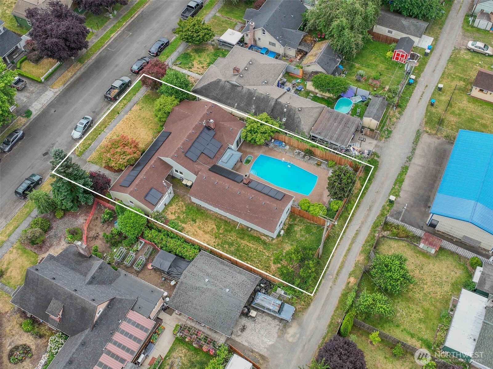 main property photo 36