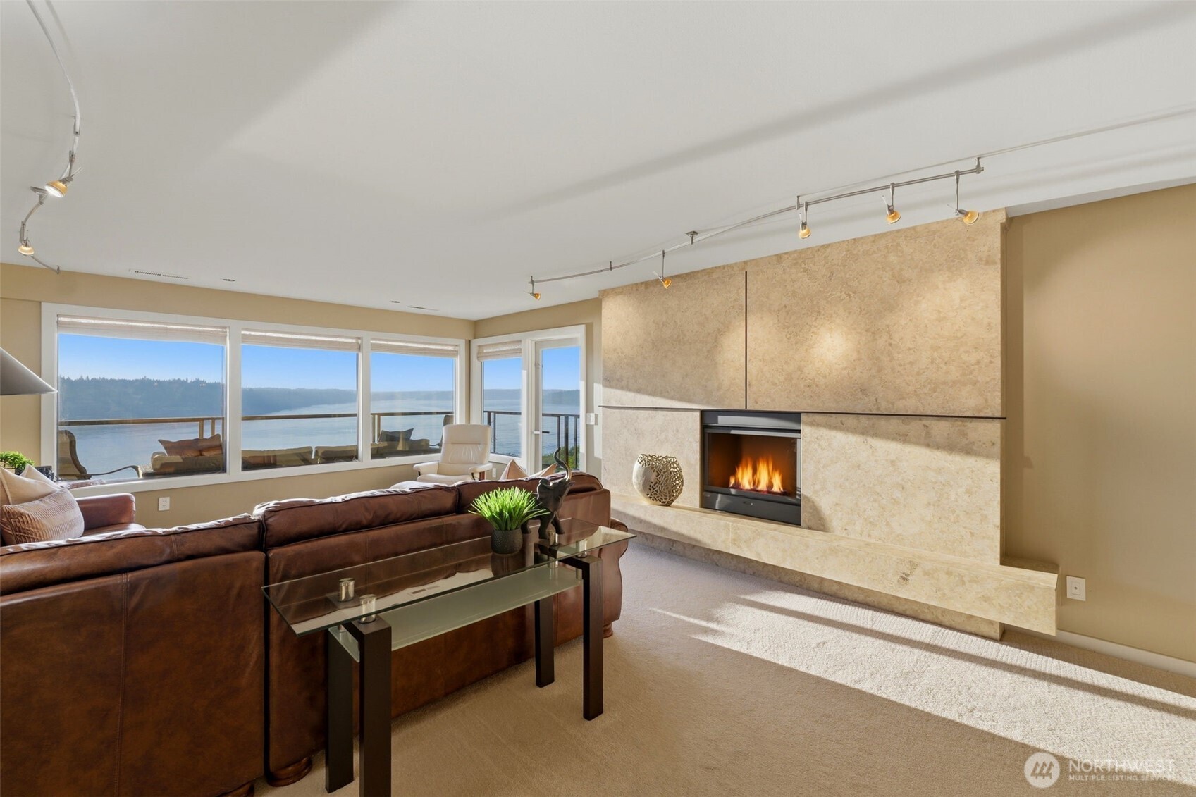 property viewer photo 1