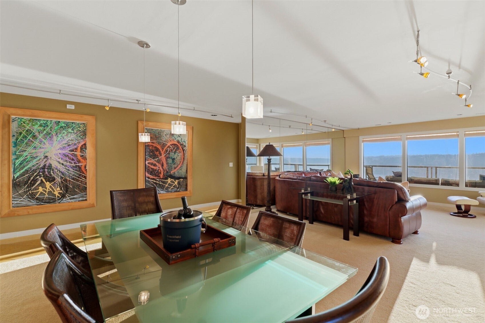 property viewer photo 12
