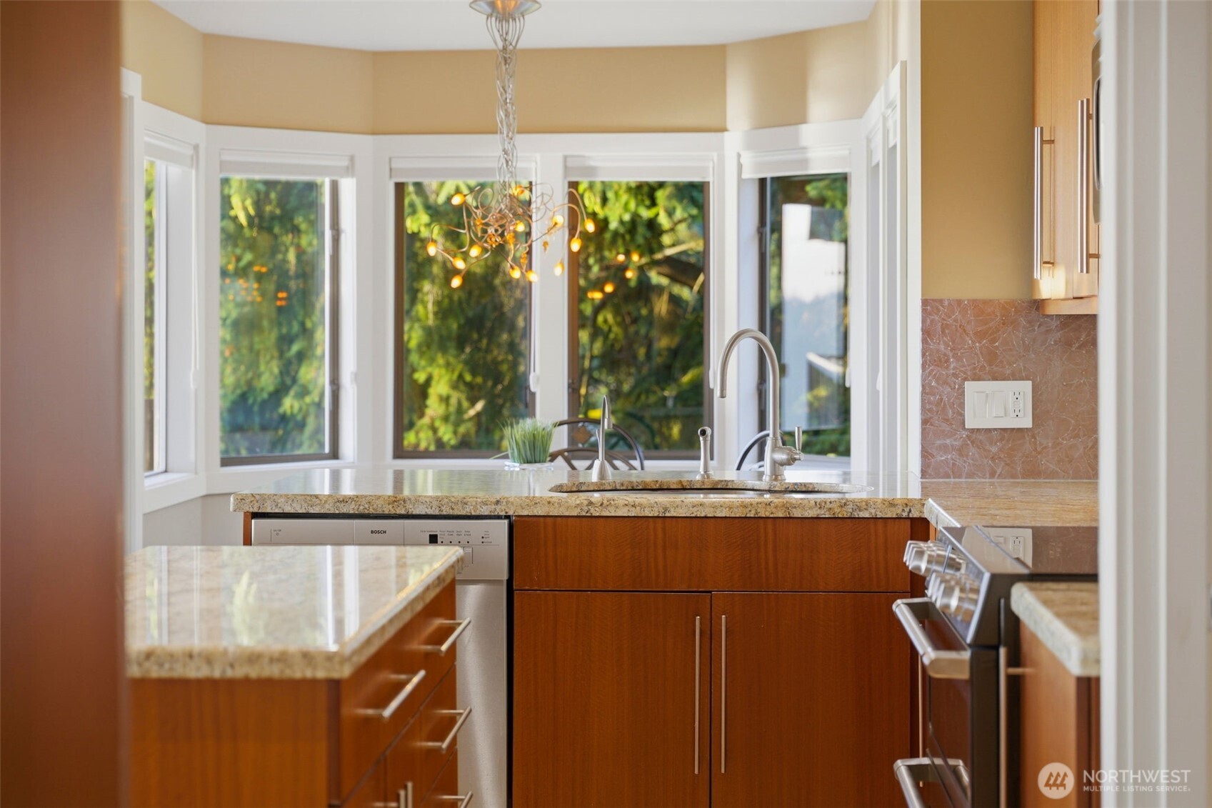 property viewer photo 15