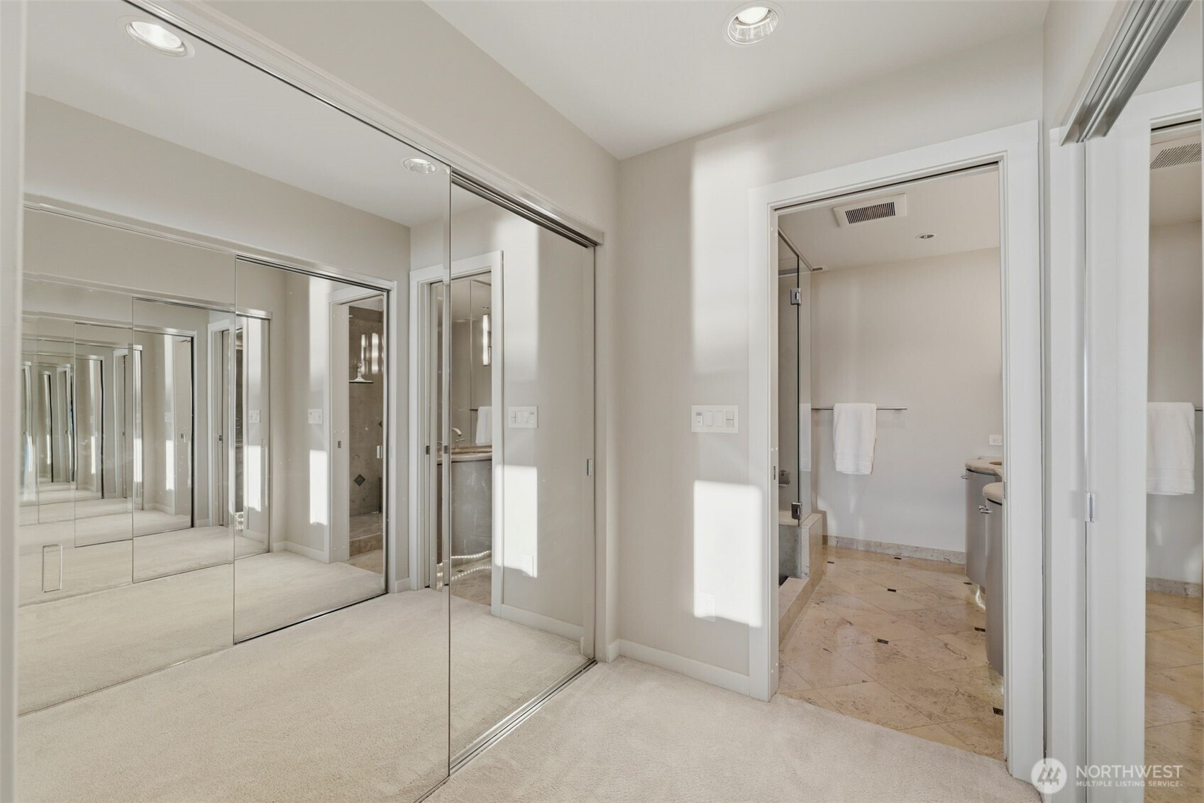 property viewer photo 25