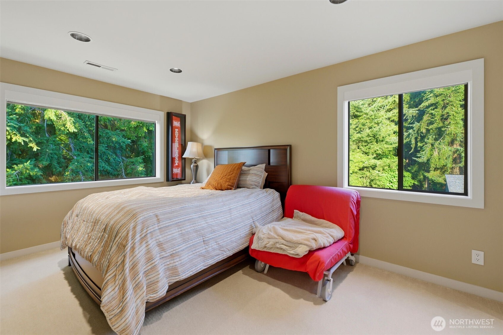 property viewer photo 31