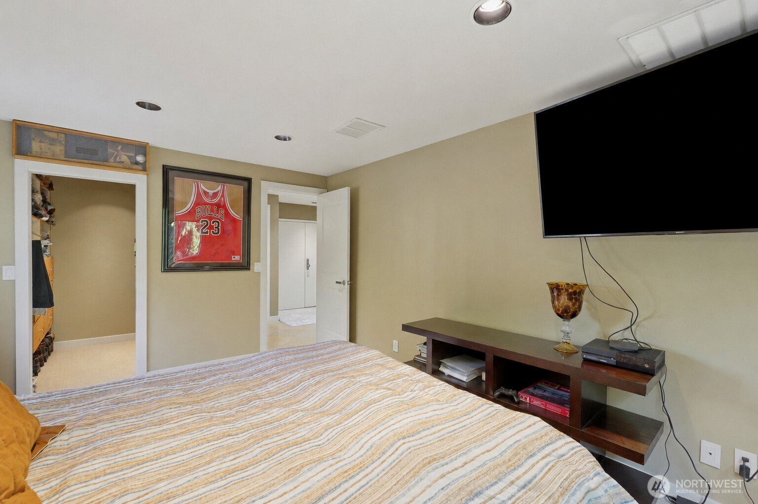 property viewer photo 32