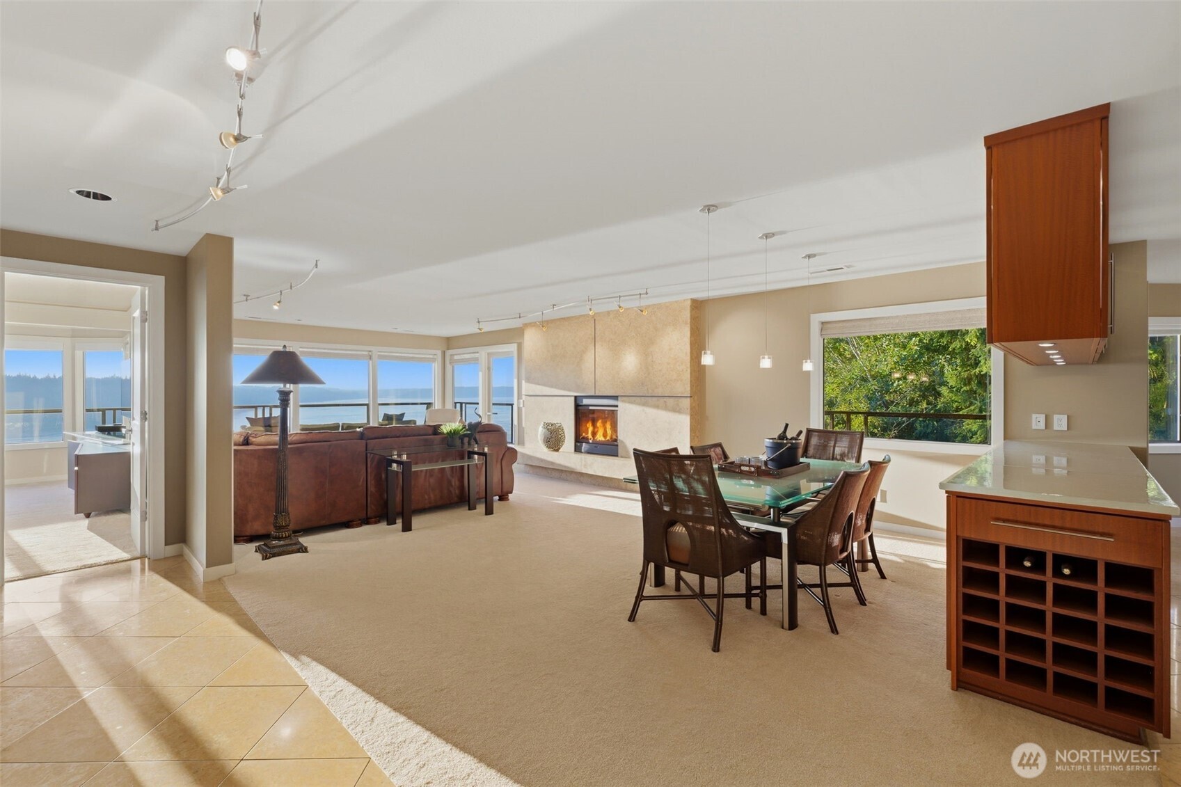 property viewer photo 4
