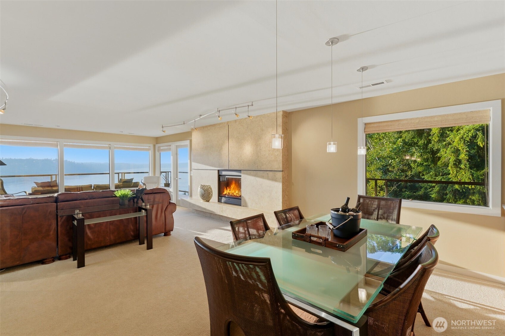 property viewer photo 5