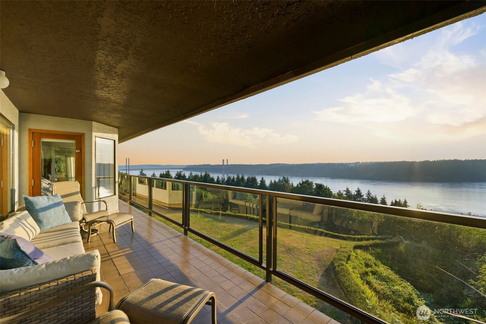 property viewer photo 6