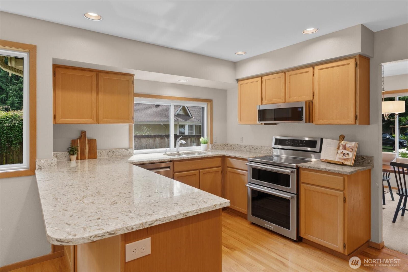 property viewer photo 11