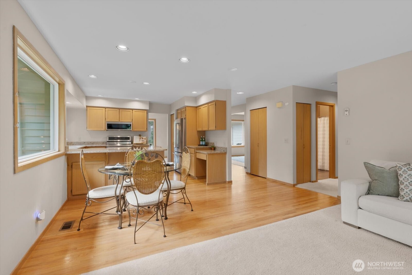 property viewer photo 17