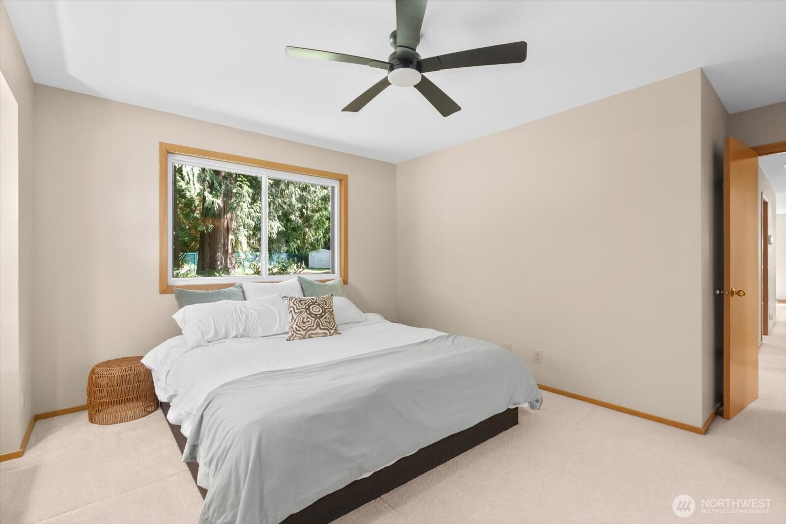 property viewer photo 21