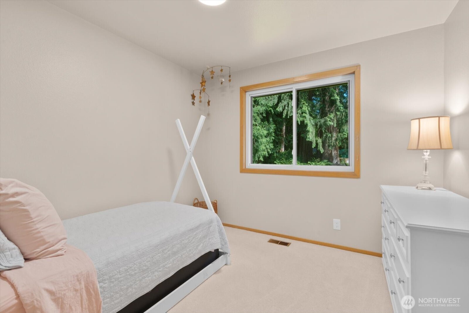 property viewer photo 25
