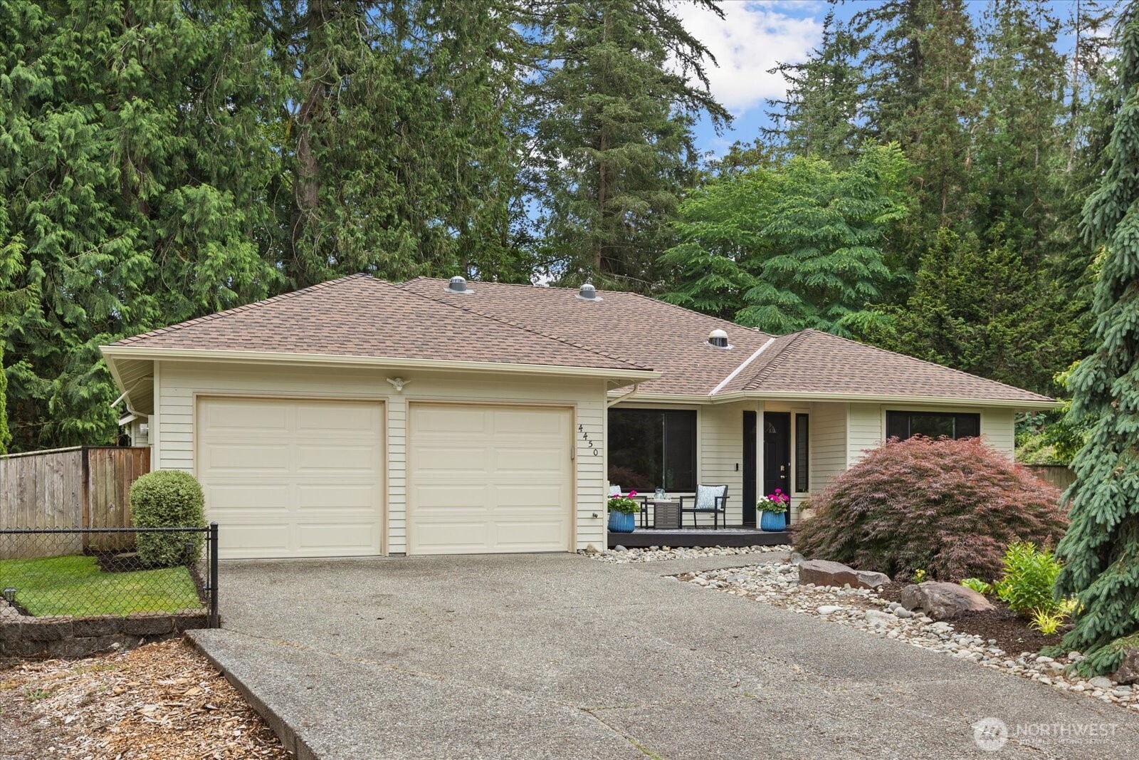 property viewer photo 4