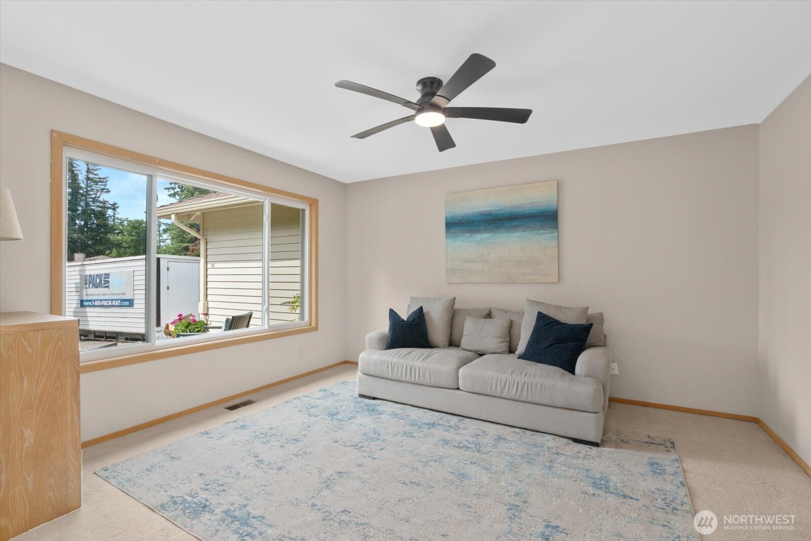 property viewer photo 7