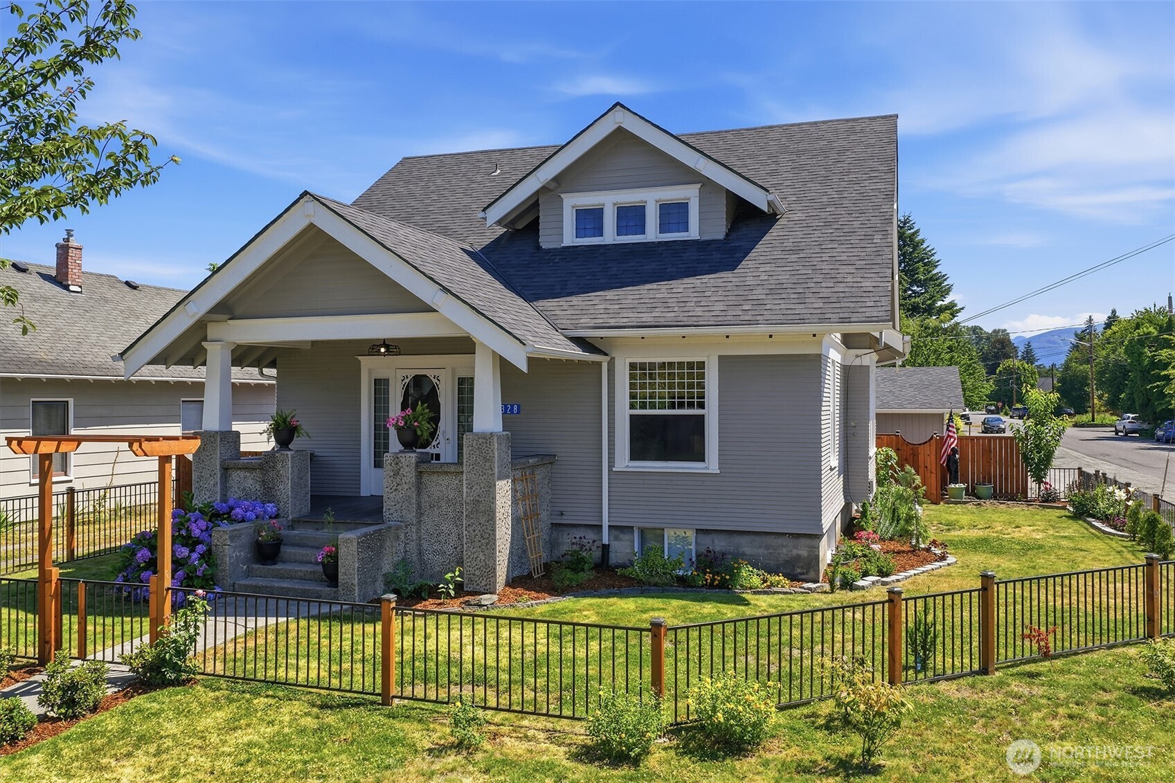 main property photo 0