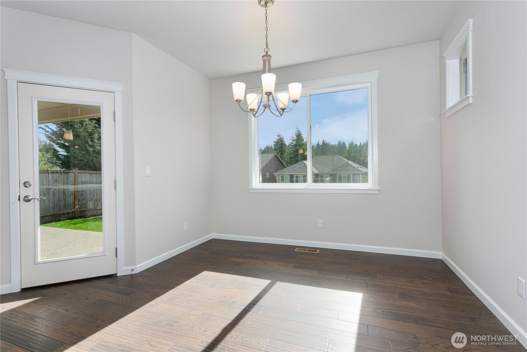 property viewer photo 13