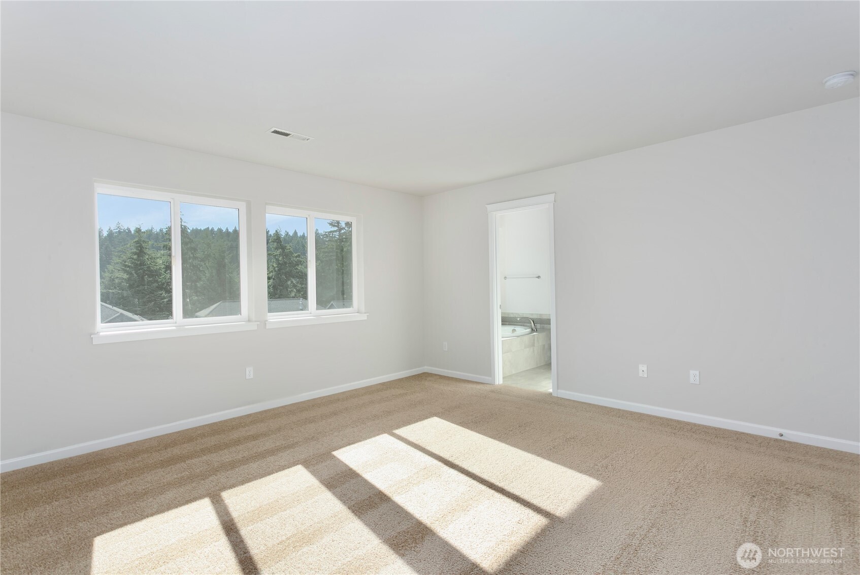 property viewer photo 18