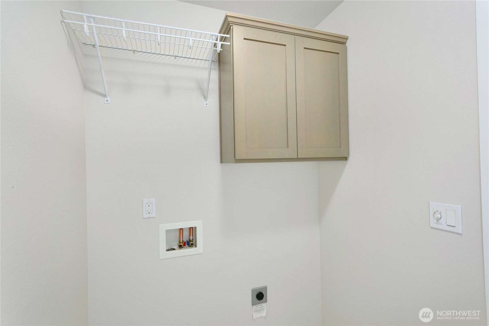 property viewer photo 31