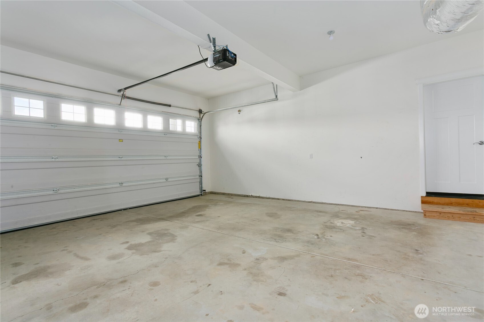 property viewer photo 32