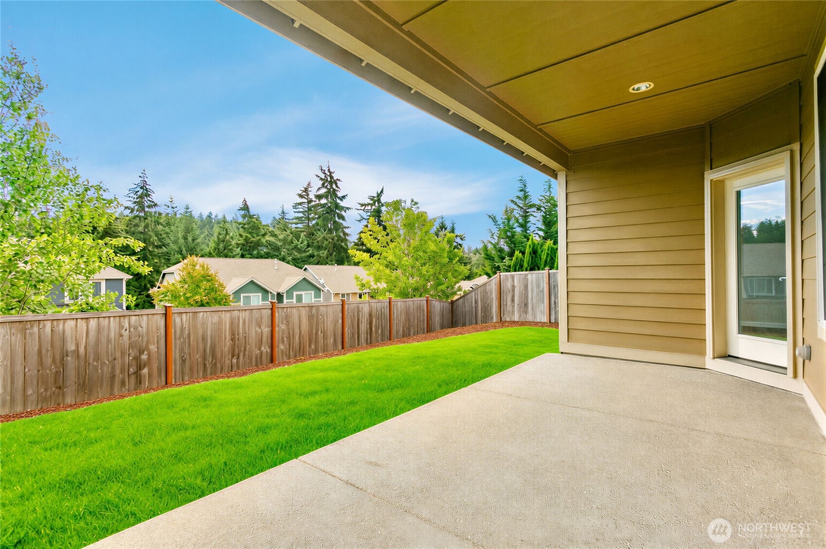 property viewer photo 35