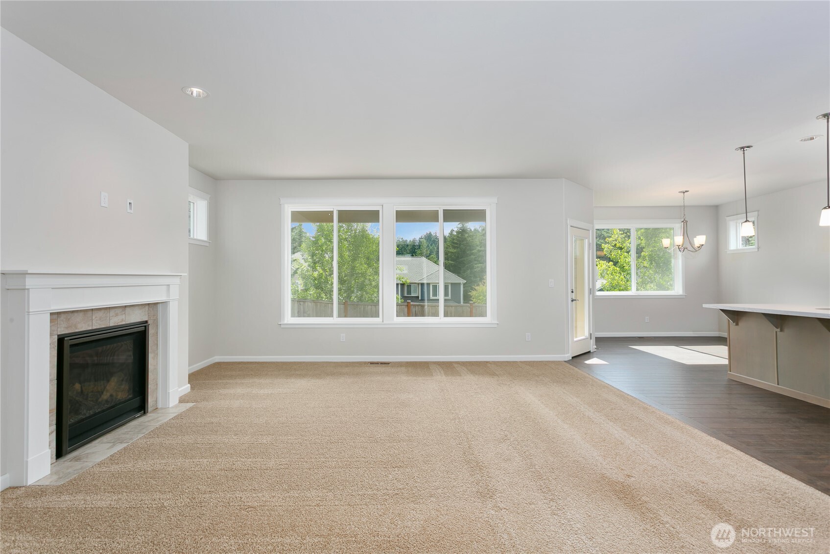 property viewer photo 4
