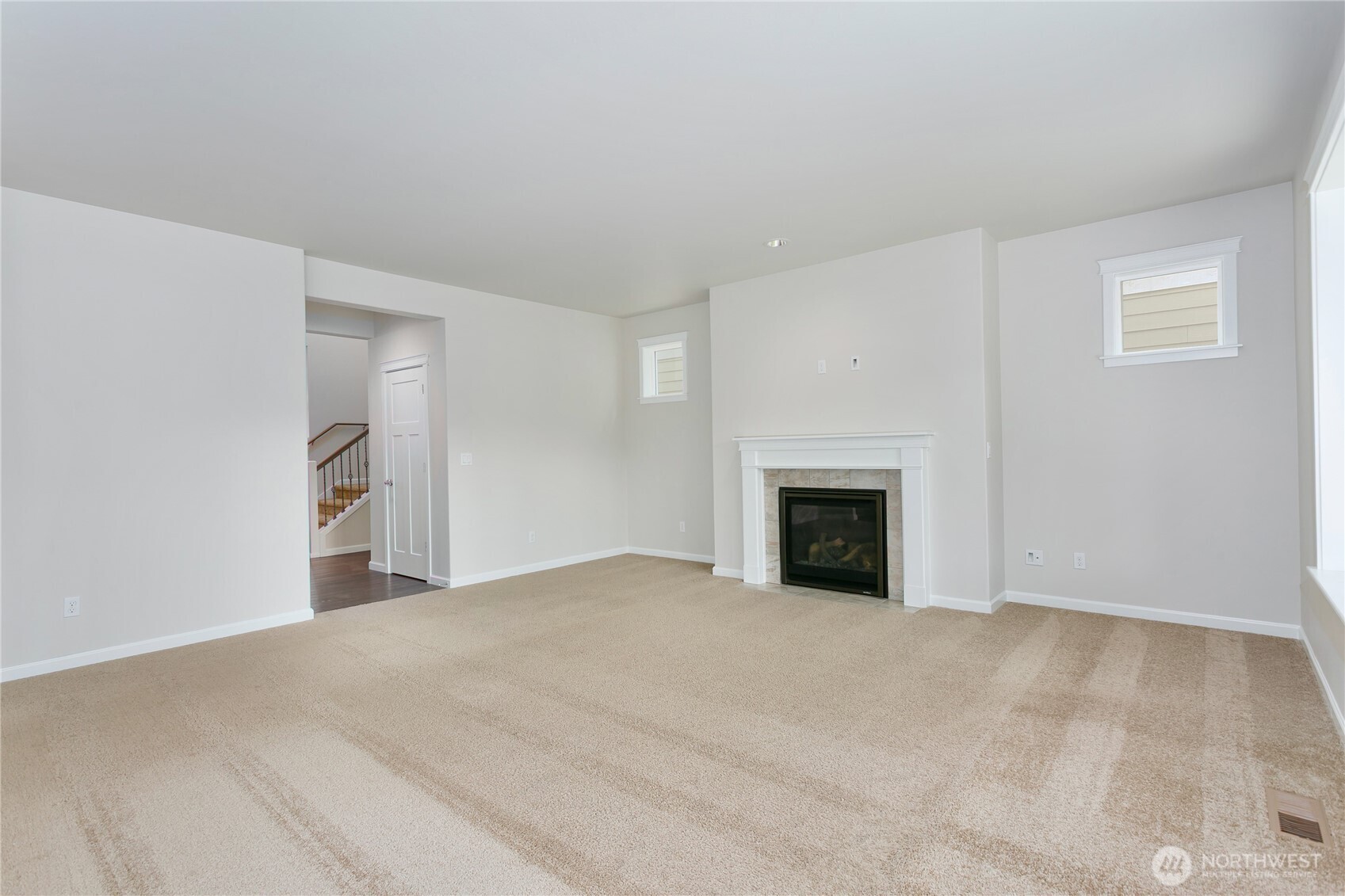 property viewer photo 6