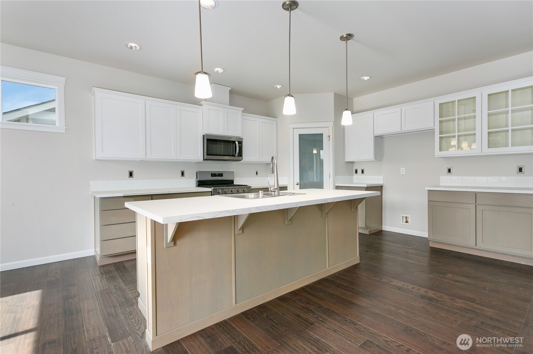 property viewer photo 8