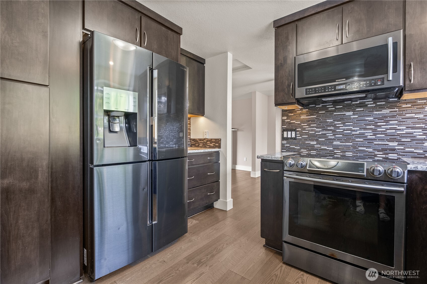 property viewer photo 10