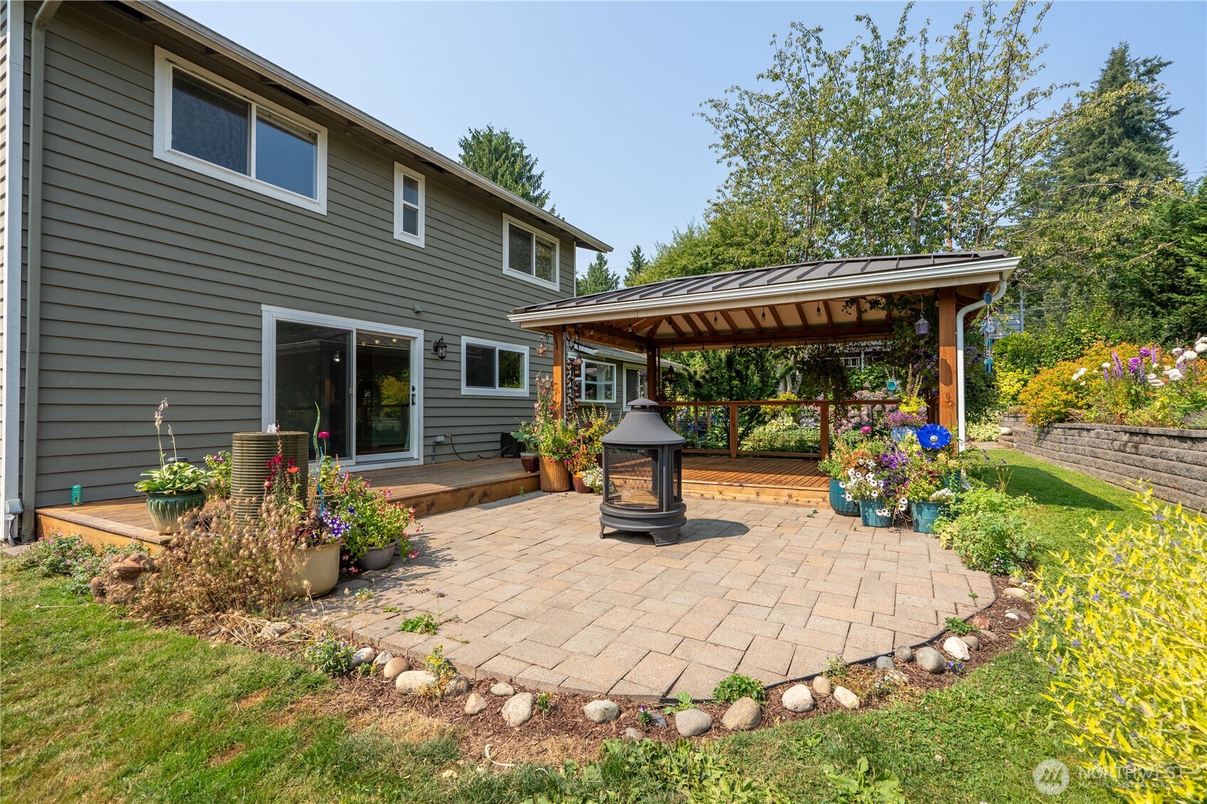 property viewer photo 22