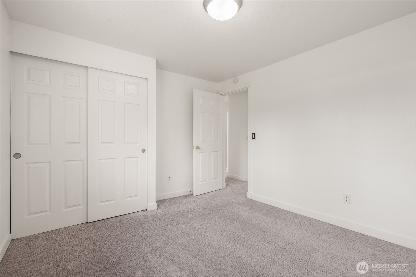 property viewer photo 28