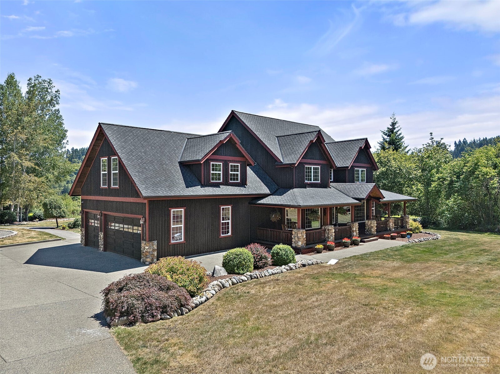 main property photo 0