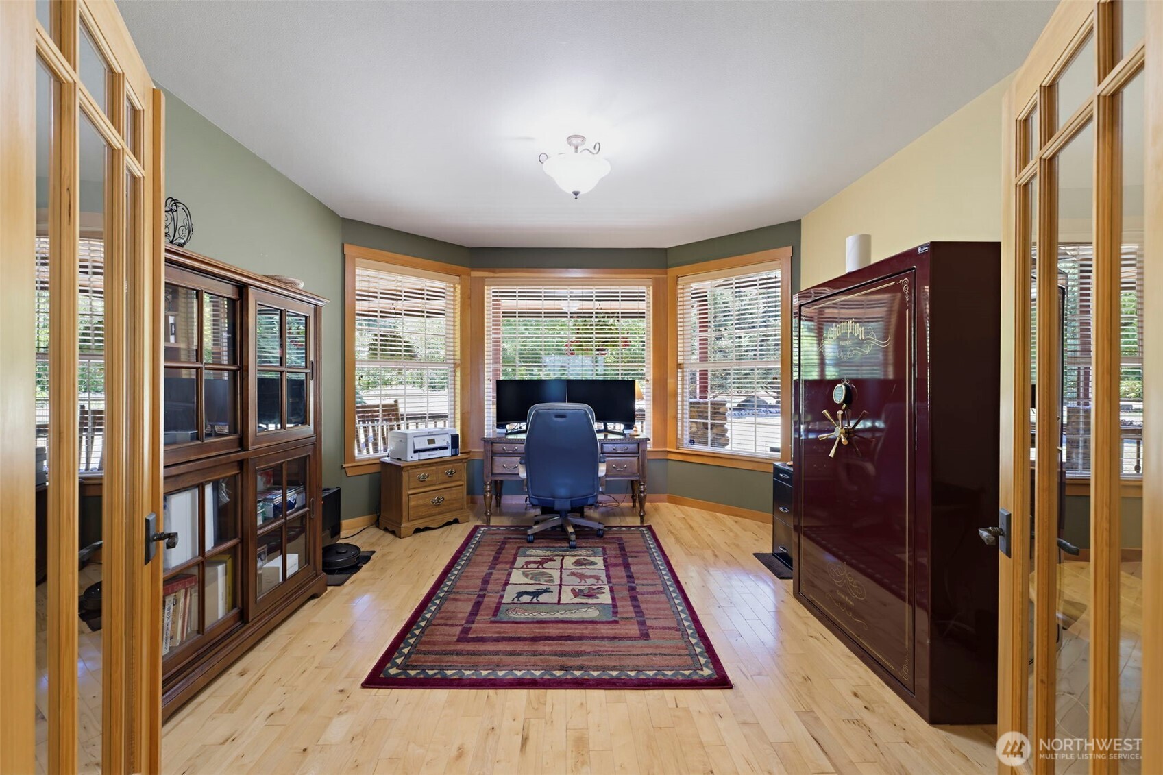 main property photo 10
