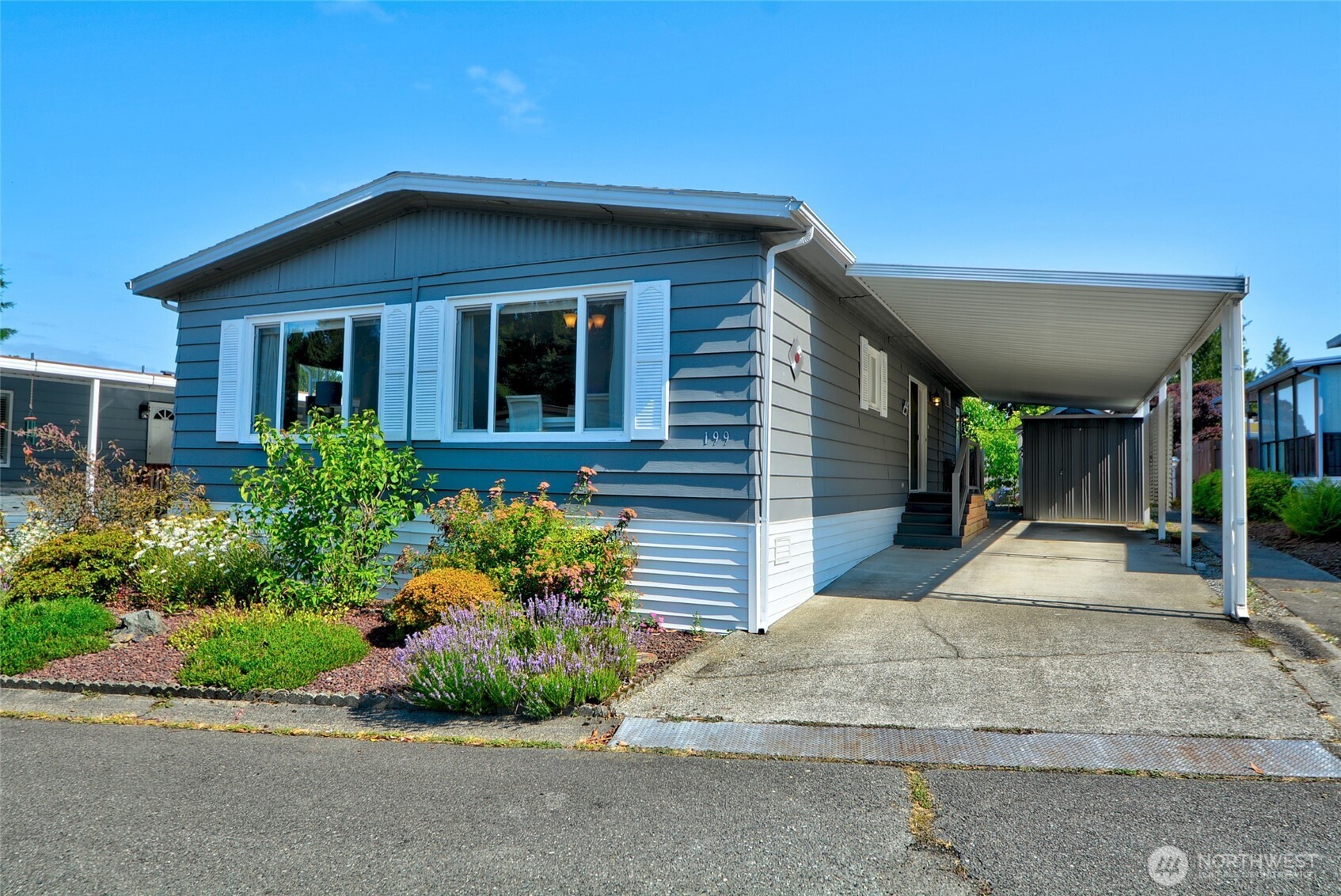 main property photo 0