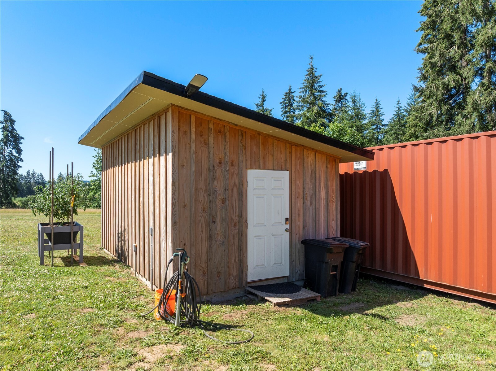 property viewer photo 10