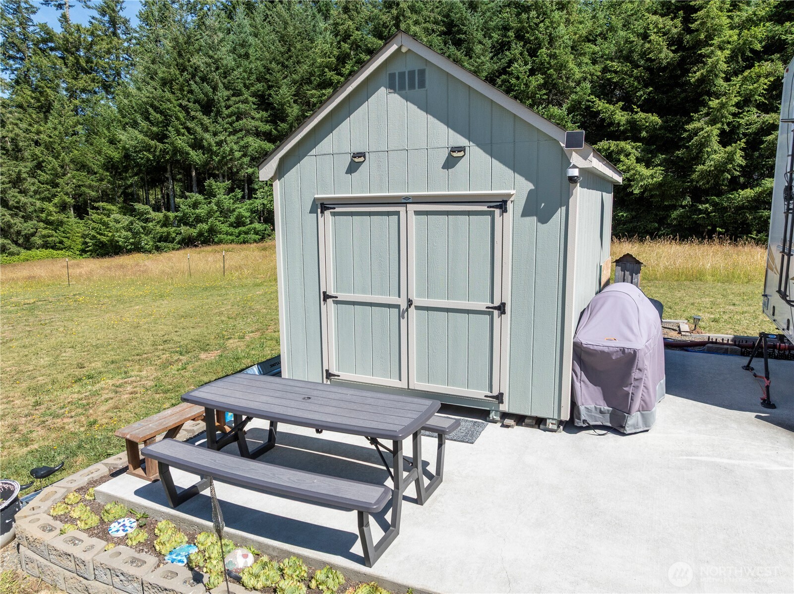 property viewer photo 13