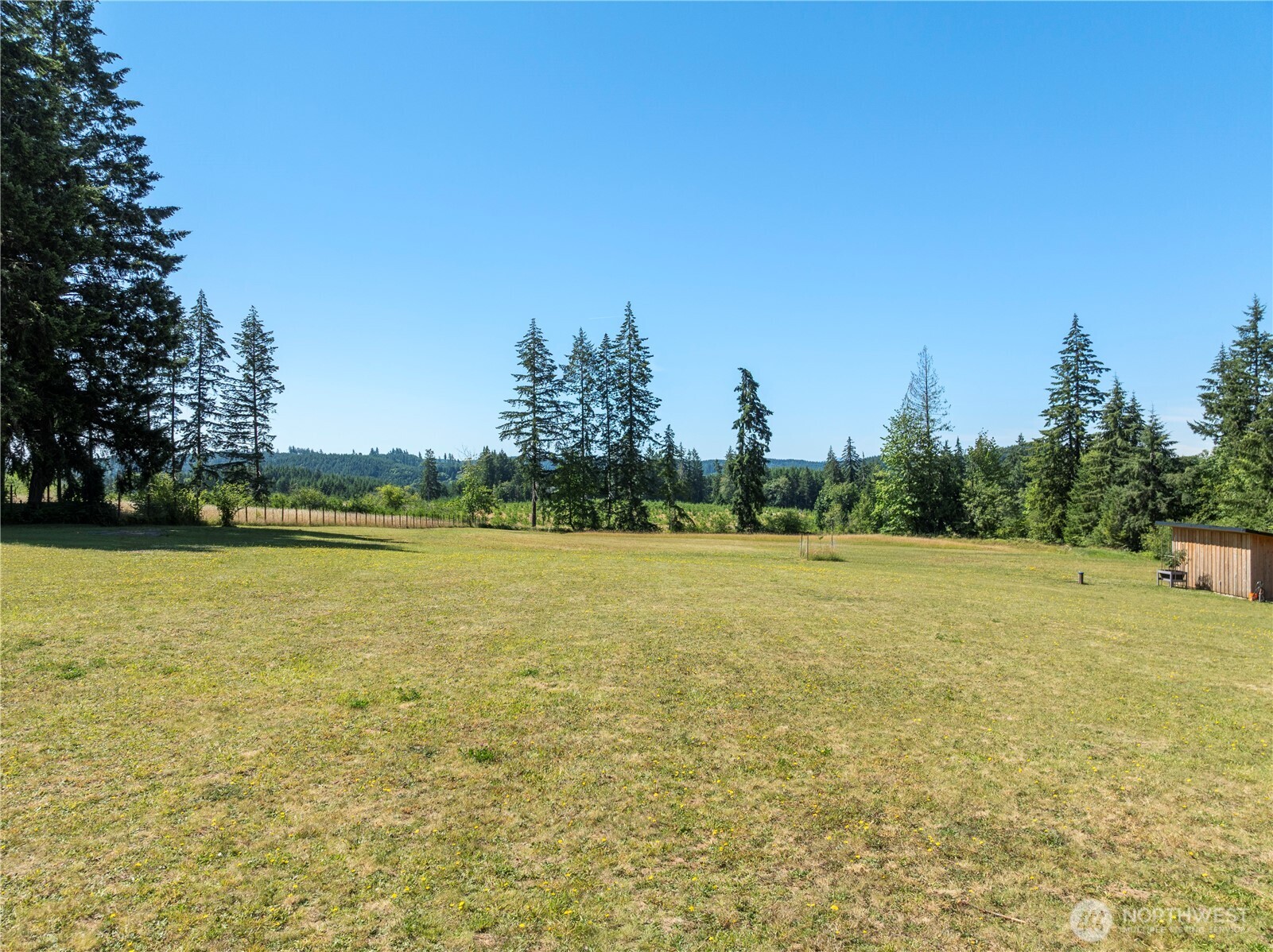property viewer photo 15
