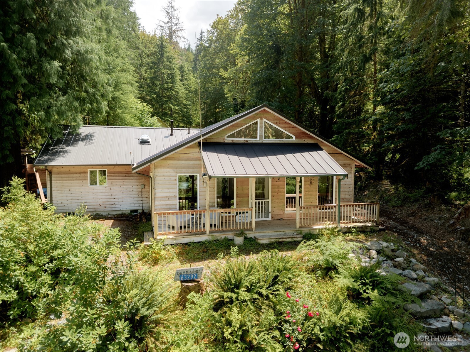 main property photo 0