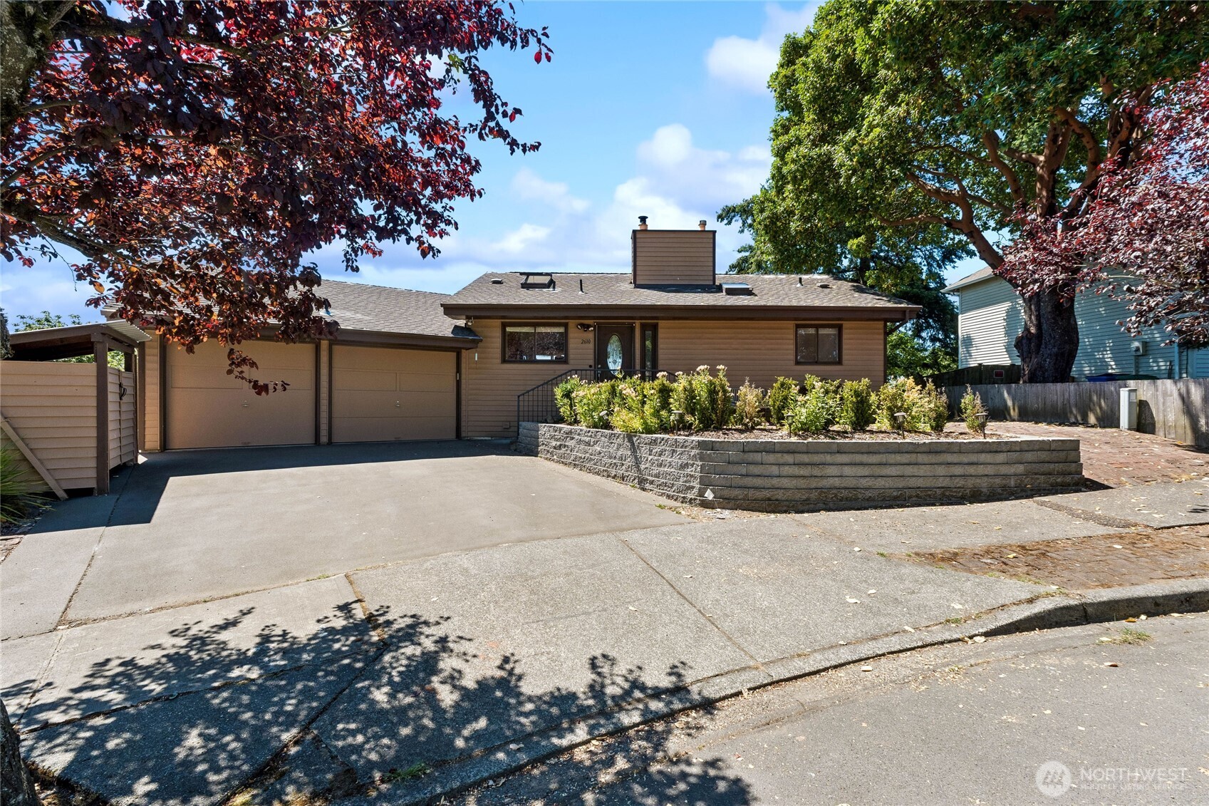 main property photo 0