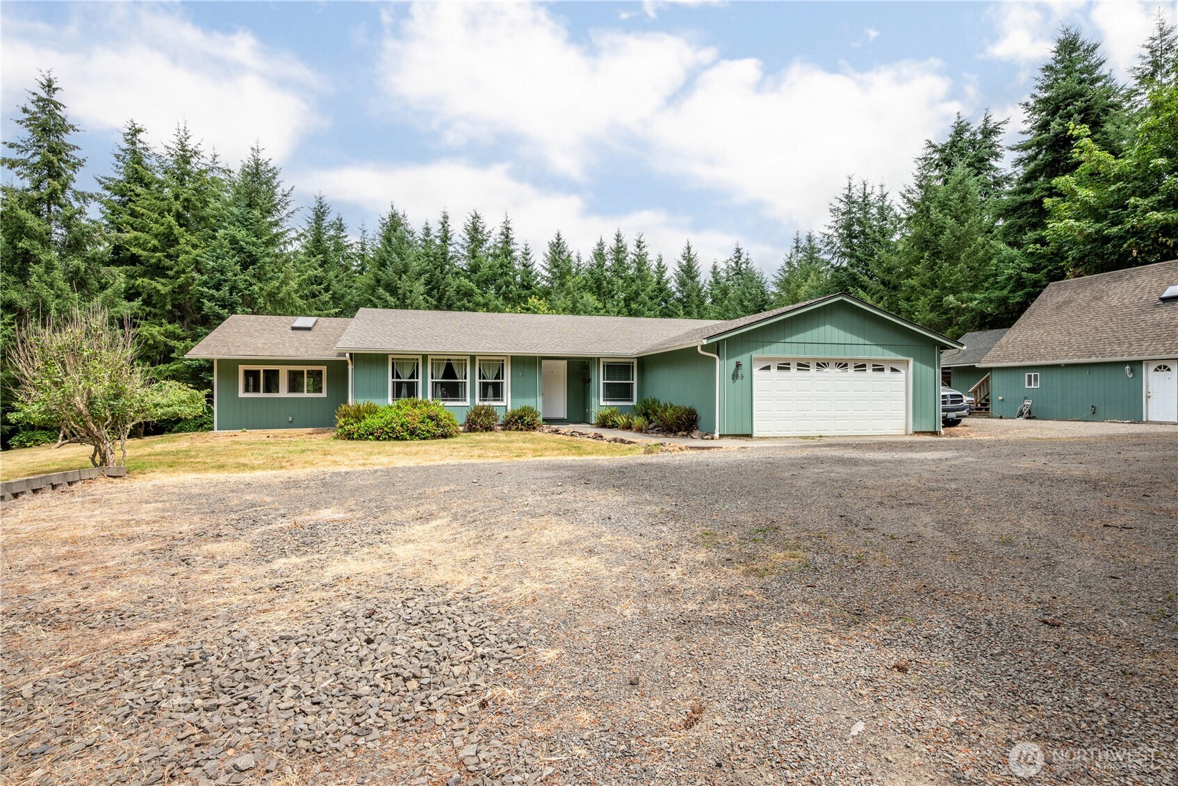 main property photo 0