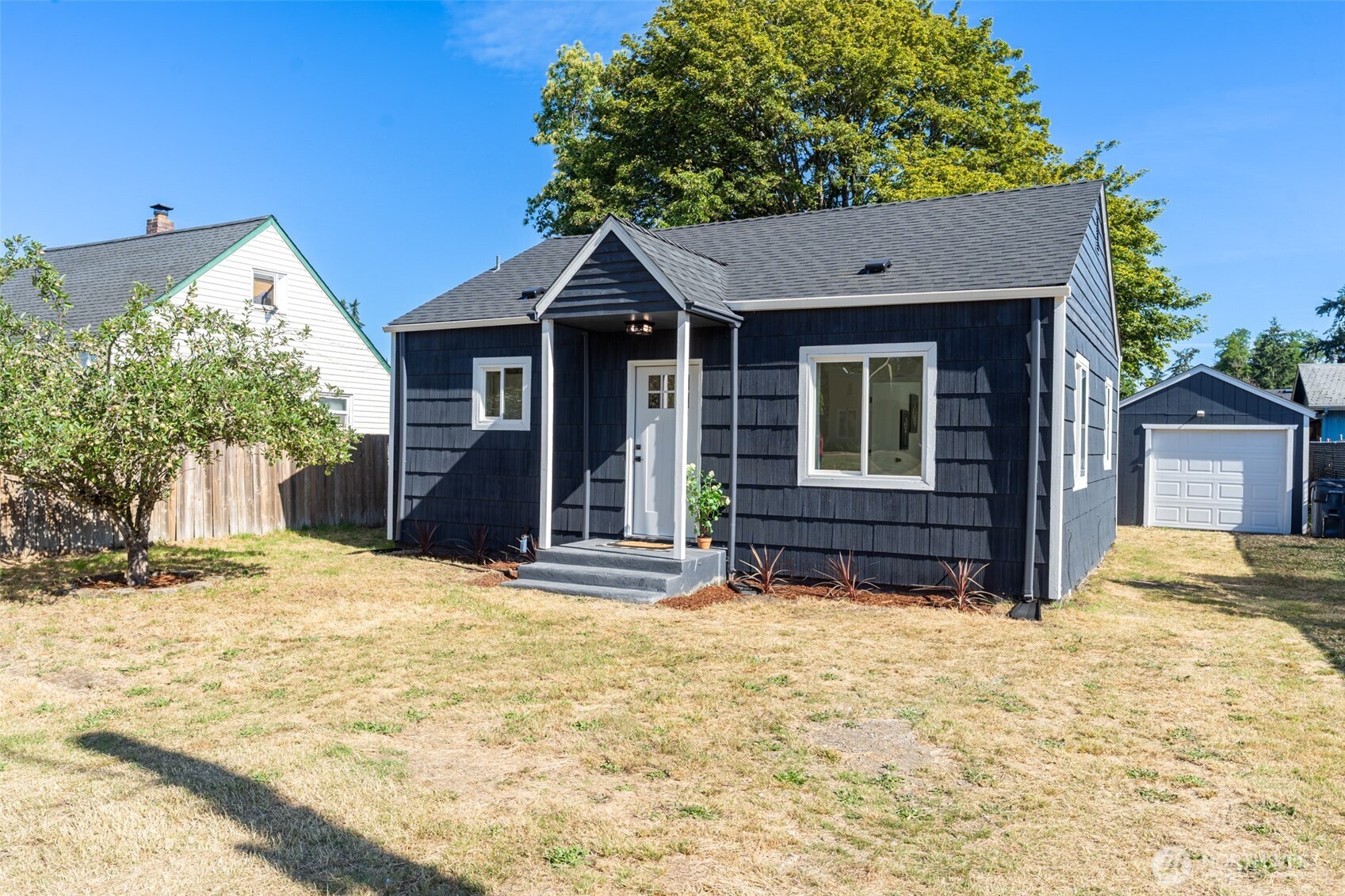 main property photo 0