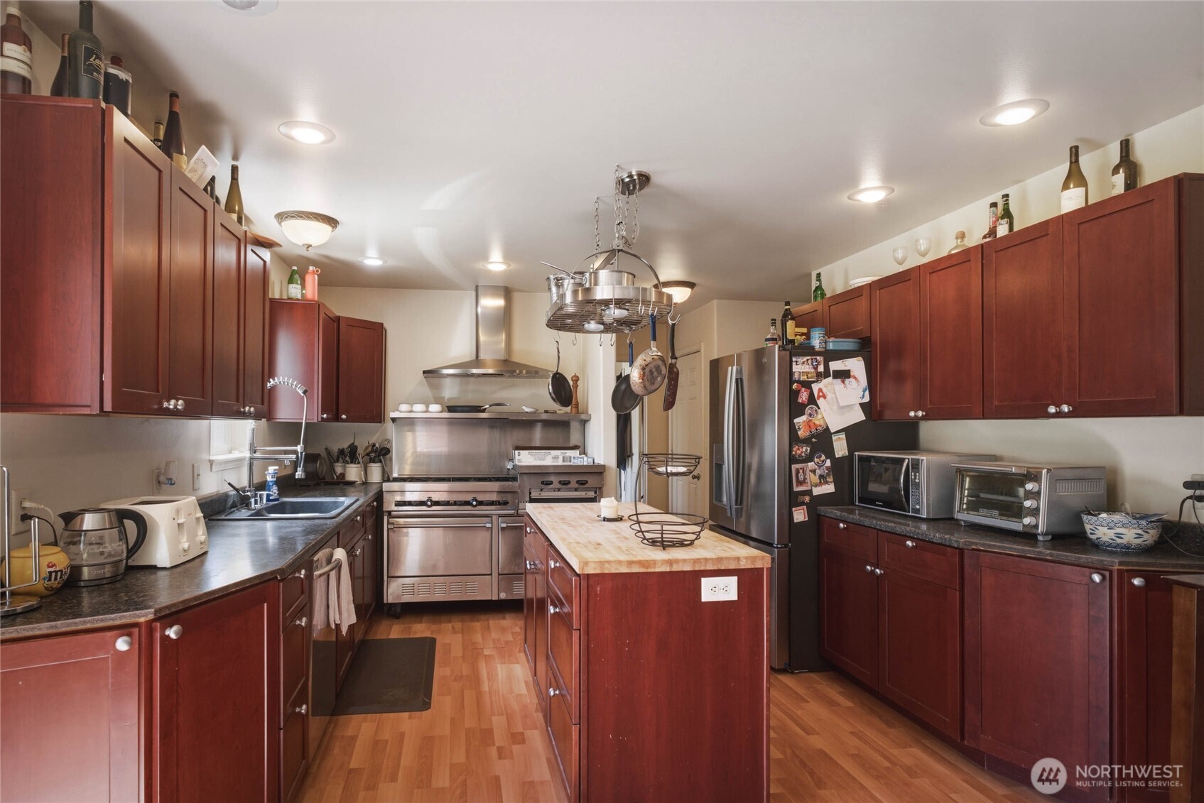 main property photo 5