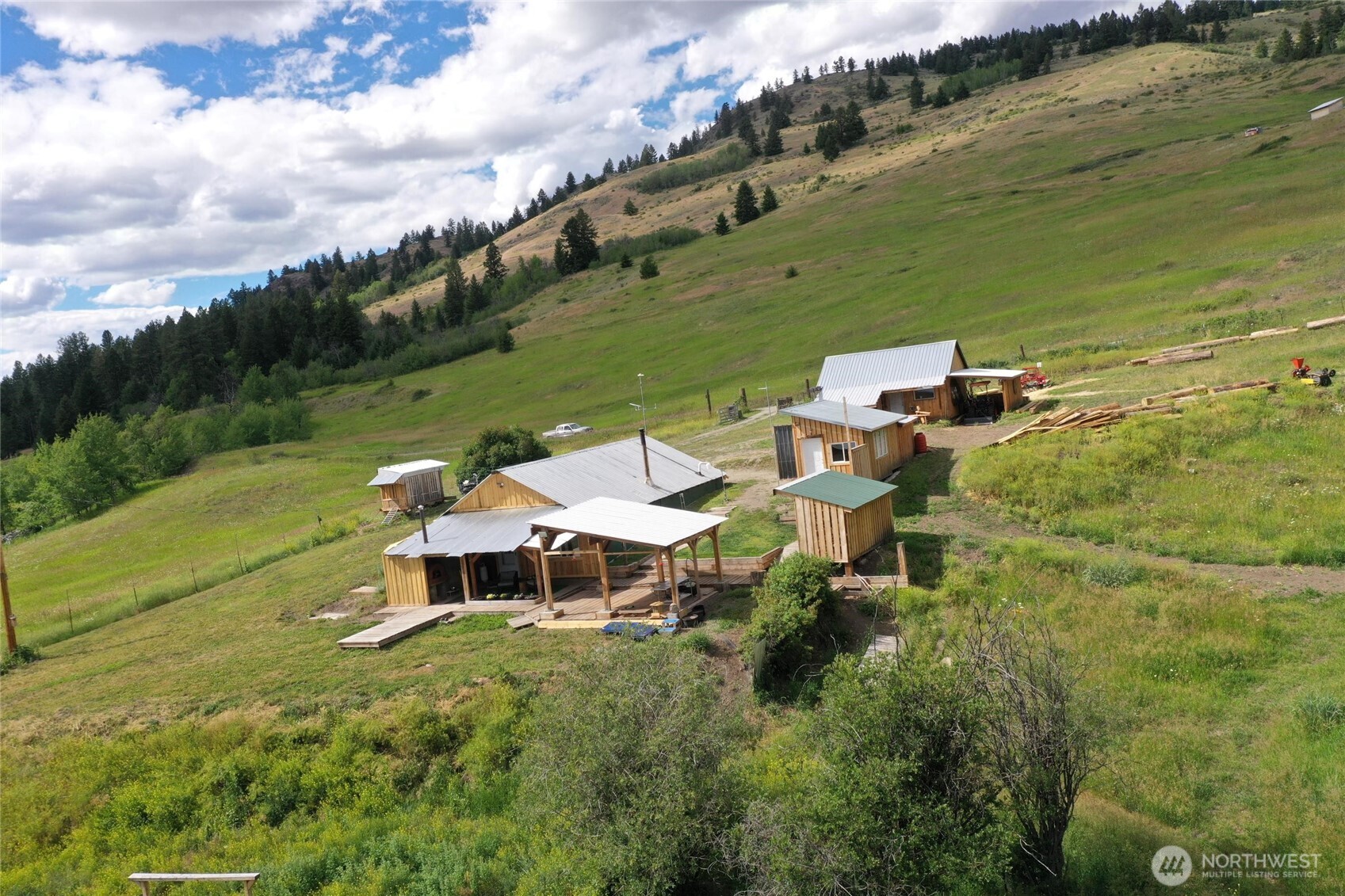 main property photo 14