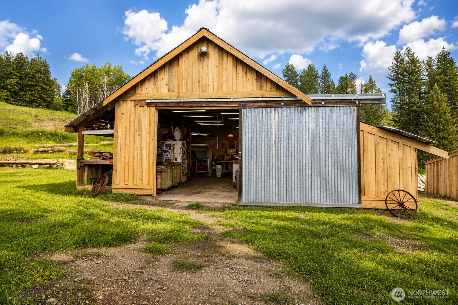 main property photo 3