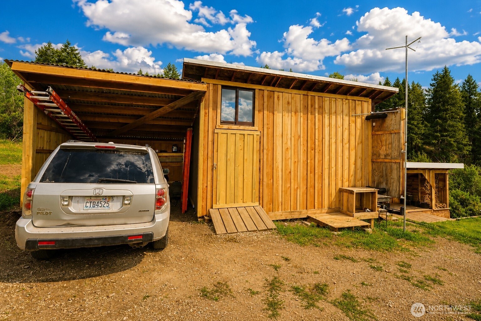 main property photo 35