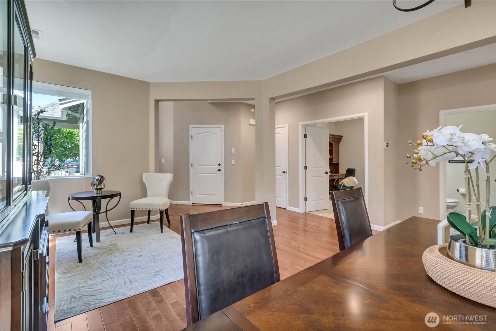 property viewer photo 10