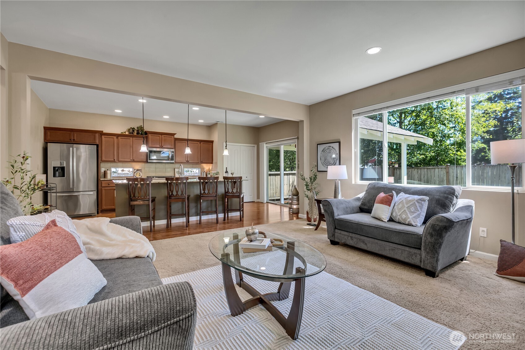 property viewer photo 12