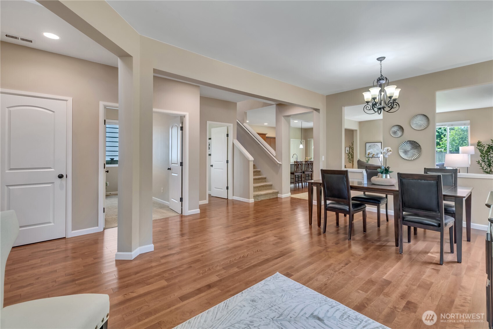 property viewer photo 7