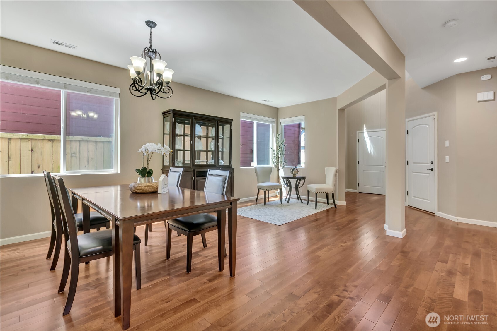 property viewer photo 9