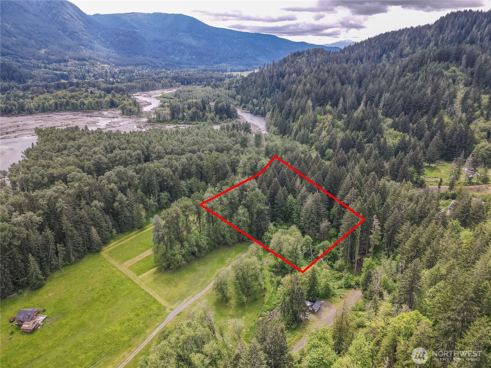 main property photo 0
